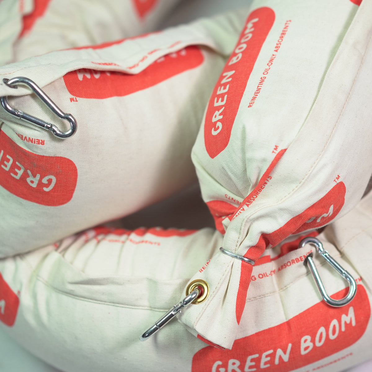 Green Boom Oil-Only Medium Absorbent Booms - Pack of 4
