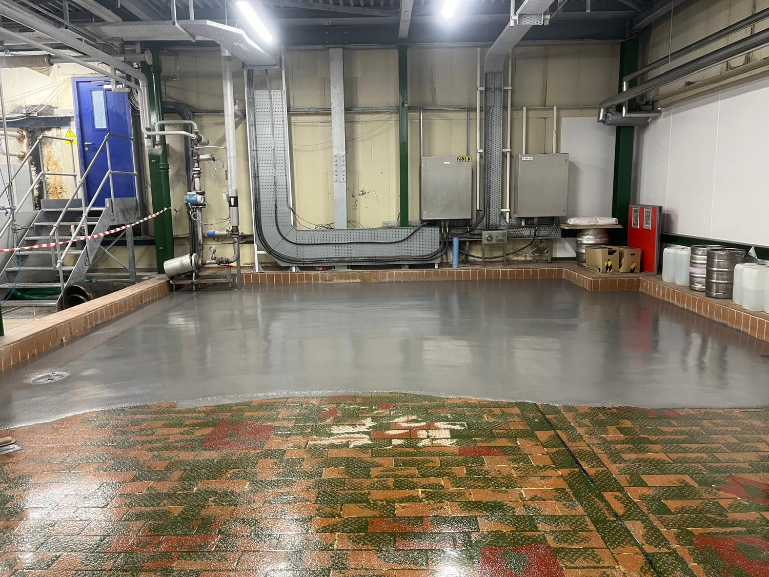 Polyurethane Resin Flooring screed over tiles