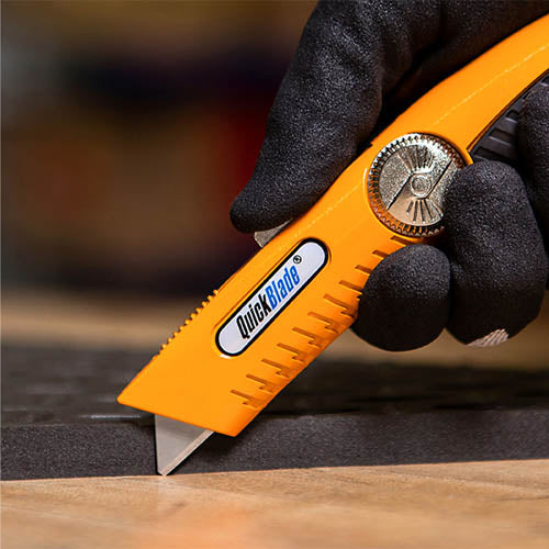 Self-Retracting Metal Utility Knife